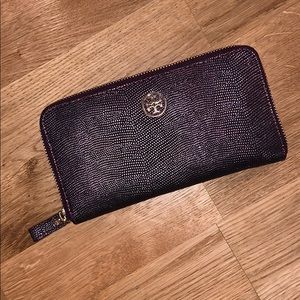 Tory Burch Zip Around Wallet